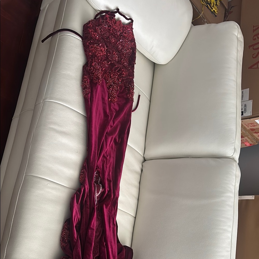 Elegant Burgundy Prom Dress